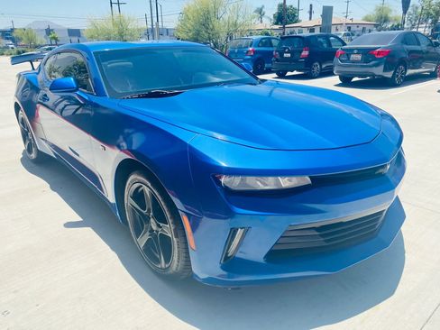 Used 2016 Chevrolet Camaro LT RWD image 11