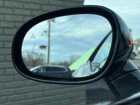 Used 2019 Dodge Challenger R/T w/ Driver Convenience Group image 30