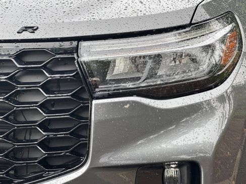 Used 2025 Ford Explorer ST-Line w/ Premium Package AWD/4WD image 55