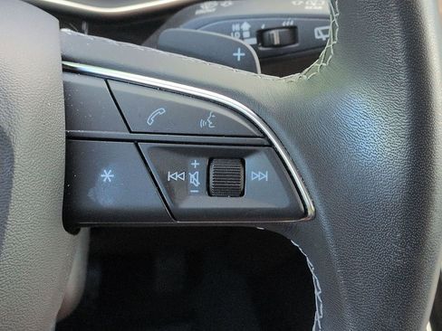 Used 2023 Audi Q8 Premium Plus image 13