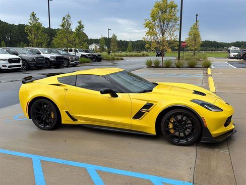 Used 2017 Chevrolet Corvette Grand Sport RWD image 4