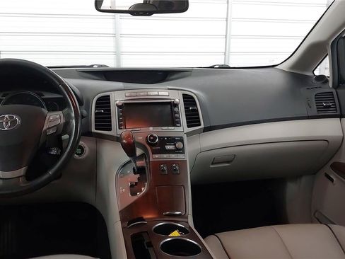 Used 2011 Toyota Venza image 19