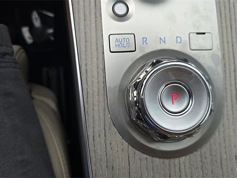 Used 2025 Genesis GV80 2.5T Prestige image 20