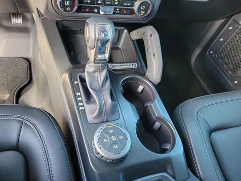 New 2025 Ford Bronco Big Bend w/ Black Diamond Package image 19