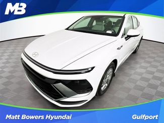 Certified 2025 Hyundai Sonata SE image 1