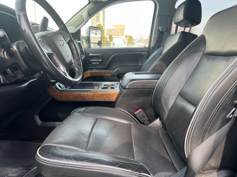Used 2018 Chevrolet Silverado 3500 High Country AWD/4WD image 10