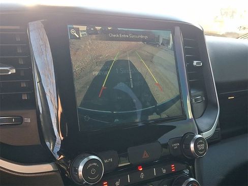 Used 2019 RAM 1500 Big Horn image 15