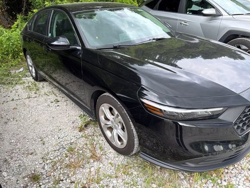 Used 2025 Honda Accord LX image 9