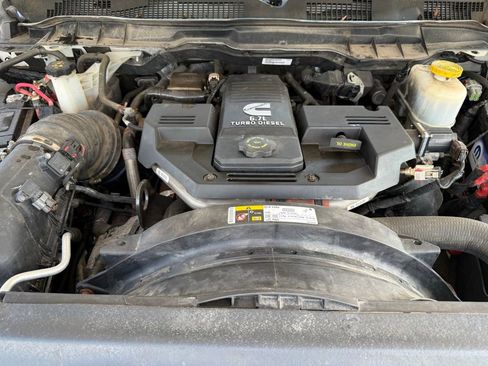 Used 2018 RAM 5500 Tradesman w/ Max Tow Package AWD/4WD image 41