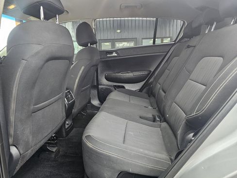Used 2020 Kia Sportage LX image 12