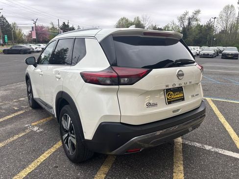 Used 2023 Nissan Rogue SL w/ SL Premium Package image 5