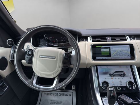 Used 2020 Land Rover Range Rover Sport HST image 15