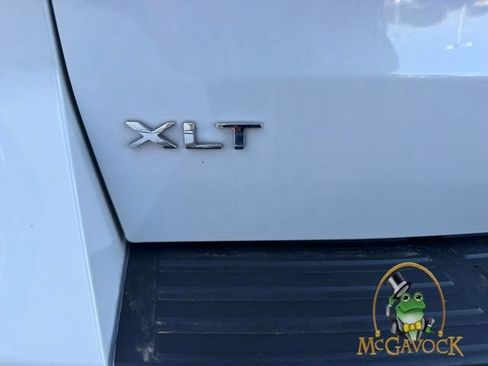 Used 2024 Ford Expedition XLT RWD image 6