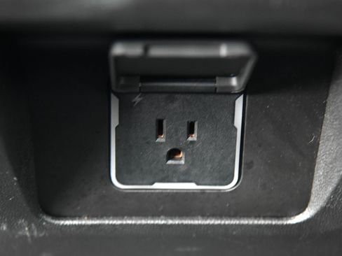 Used 2024 Chevrolet Tahoe LT image 41