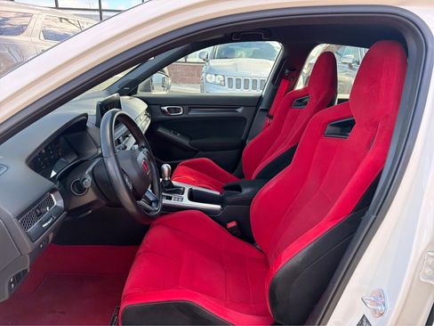 Used 2024 Honda Civic Type R image 10