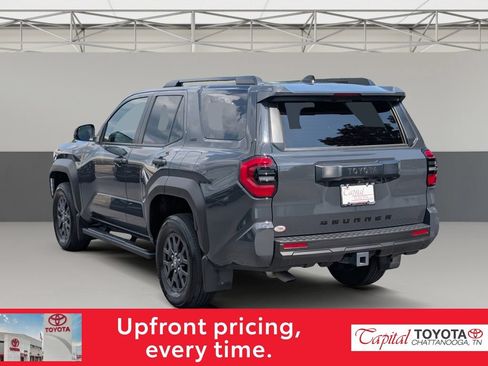 Used 2025 Toyota 4Runner SR5 AWD/4WD image 5