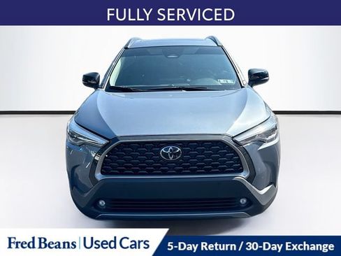 Used 2025 Toyota Corolla Cross XLE w/ Convenience Package AWD/4WD image 2