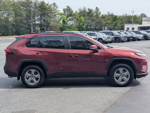 Used 2025 Toyota RAV4 XLE w/ Convenience Package image 8