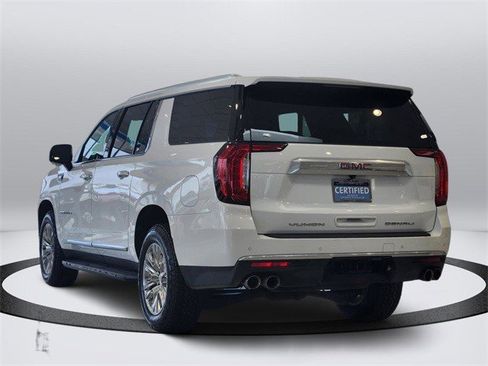 Certified 2023 GMC Yukon XL Denali image 3