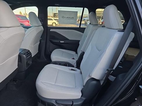 New 2026 Lexus TX 350 AWD image 31