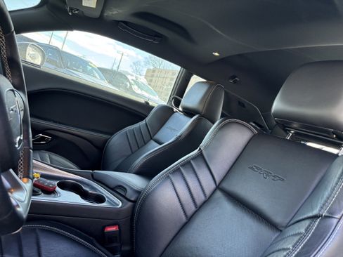 Used 2016 Dodge Challenger SRT Hellcat image 8