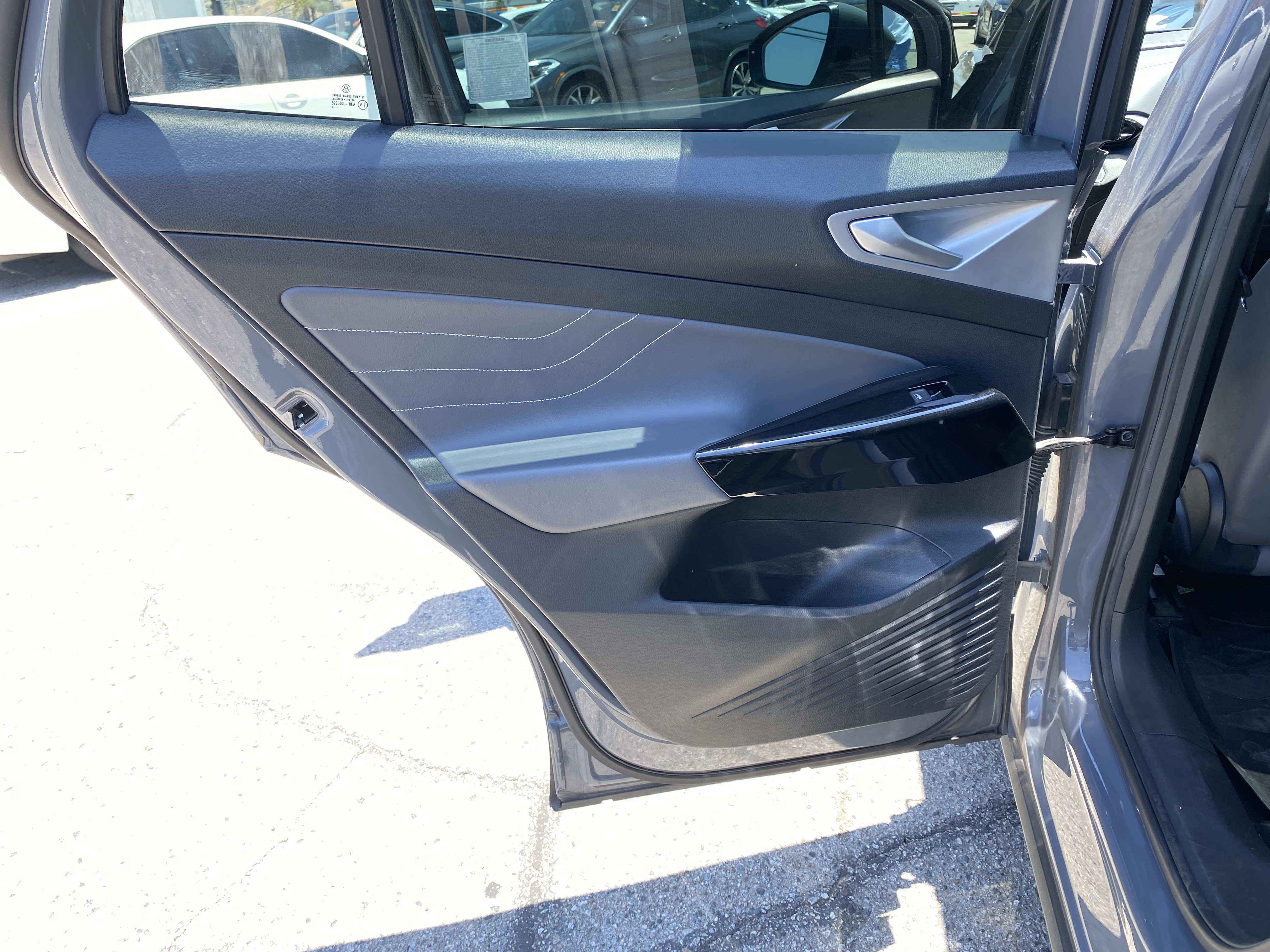 Used 2023 Volkswagen ID.4 Pro S RWD image 20