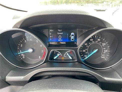 Used 2018 Ford Escape SE image 33