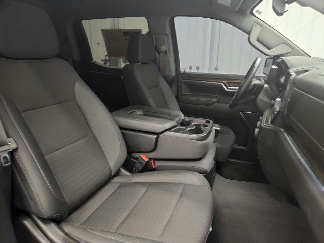 Used 2024 Chevrolet Silverado 1500 RST AWD/4WD image 25