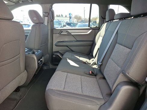 New 2025 GMC Acadia Elevation image 5