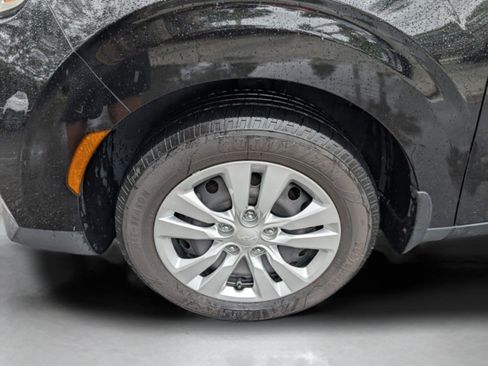 Certified 2022 Kia Soul LX image 40