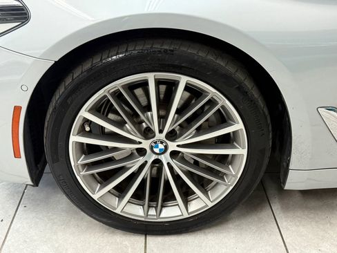 Used 2018 BMW 530i w/ Luxury Seating Package image 37