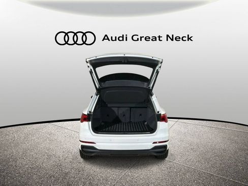 Used 2023 Audi Q3 2.0T Premium w/ Black Optic Sport Package AWD/4WD image 21