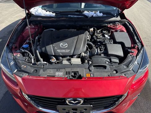 Used 2018 MAZDA MAZDA3 Grand Touring image 25