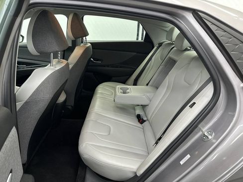 Used 2024 Hyundai Elantra Limited FWD image 20