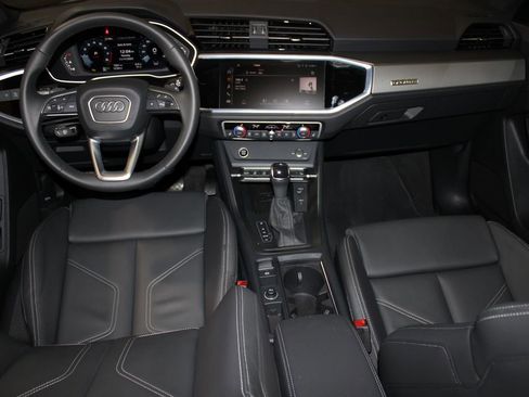 Certified 2025 Audi Q3 2.0T Premium w/ Convenience Package image 12