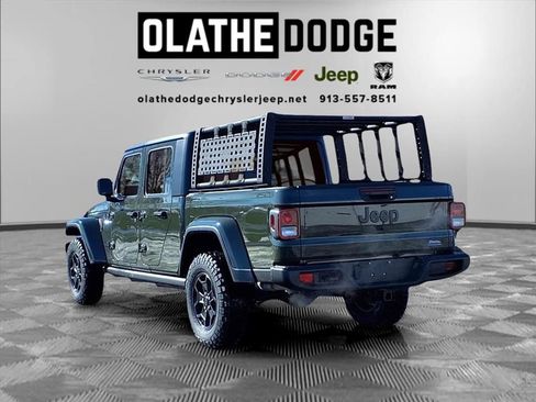 Used 2022 Jeep Gladiator Willys image 3