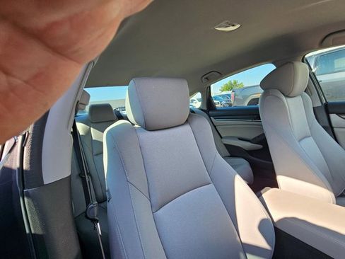 Used 2019 Honda Accord LX image 18