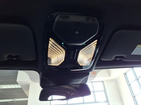 New 2026 BMW X5 M60i image 21