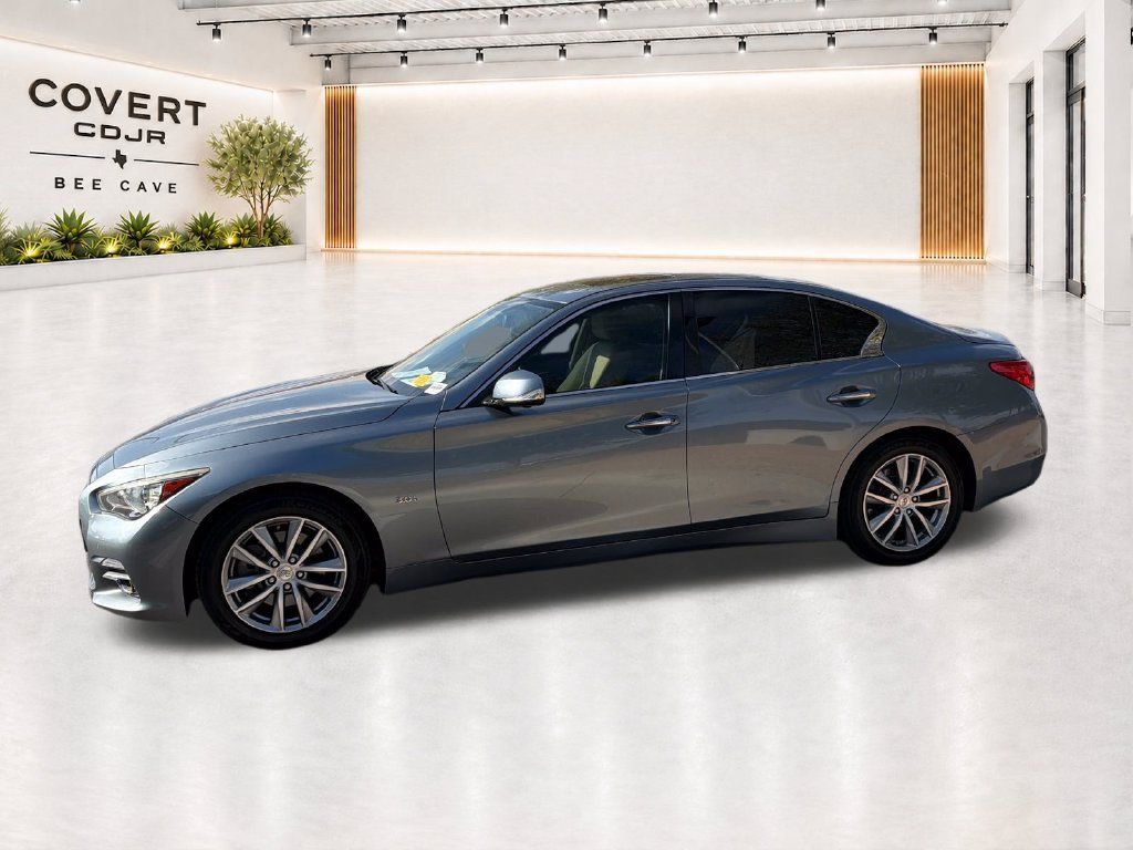 Used 2016 INFINITI Q50 3.0t Premium w/ Driver Assistance Package RWD image 4