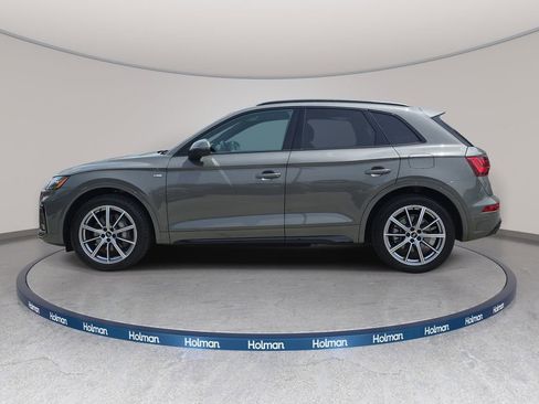 Used 2023 Audi Q5 e Premium Plus w/ Premium Plus Package AWD/4WD image 9