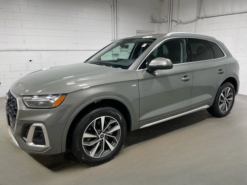 Used 2023 Audi Q5 2.0T Premium Plus w/ Premium Plus Package AWD/4WD image 1