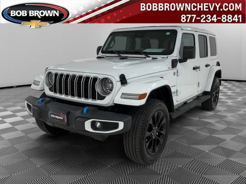 Used 2024 Jeep Wrangler Unlimited Sahara w/ Technology Group AWD/4WD image 1