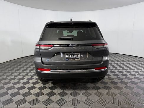 Used 2024 Jeep Grand Cherokee Limited 4xe w/ Luxury Tech Group II AWD/4WD image 8
