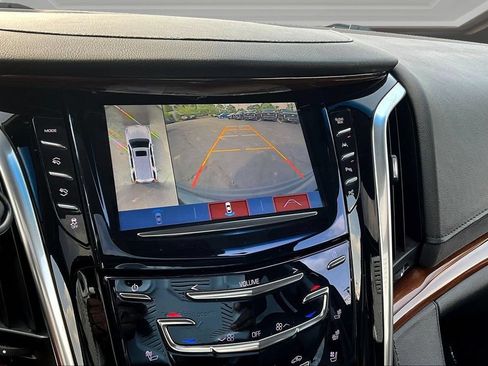 Used 2019 Cadillac Escalade ESV Premium Luxury AWD/4WD image 14