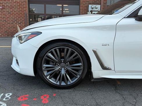 Used 2018 INFINITI Q60 2.0t w/ Moonroof Package RWD image 21