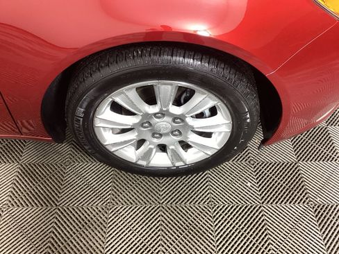 Used 2013 Buick Regal Premium image 7