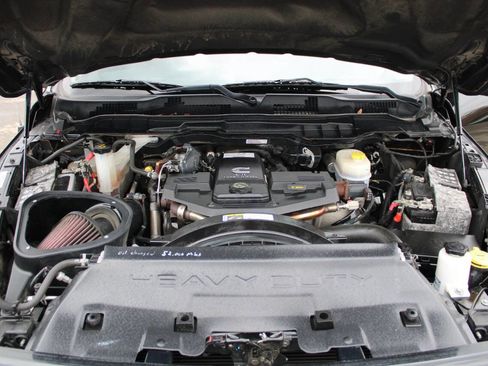 Used 2018 RAM 2500 Laramie w/ Sport Appearance Group image 14