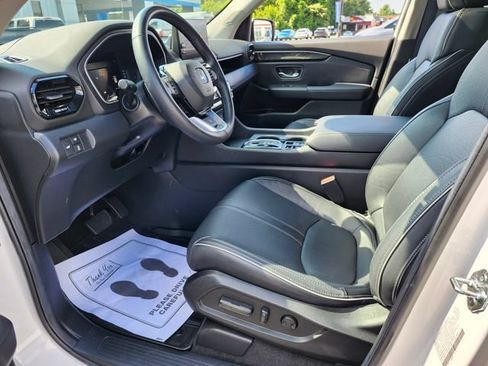 Used 2025 Honda Pilot Elite image 10