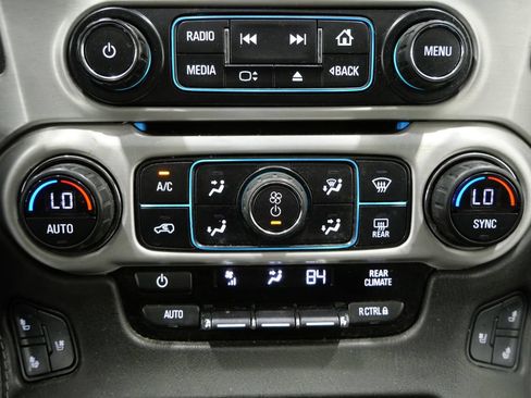 Used 2020 GMC Yukon XL SLT AWD/4WD image 19