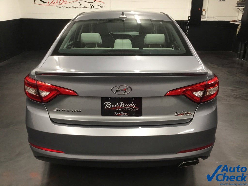 Used 2017 Hyundai Sonata SE FWD image 9